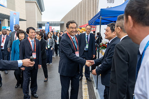 Шэньсиская компания Yulin Energy Chuangli Intelligent Equipment Co., Ltd. Яркое выступление на 19-й Международной угольной выставке Юйлиня(图2)