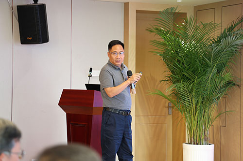 ag旗舰厅集团召开2025上半年度经营分析会(图6)