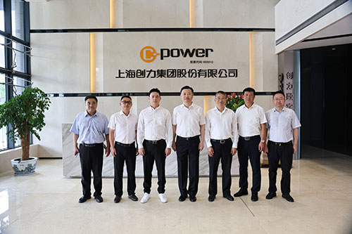 上海青浦区政协主席曹卫东一行走访上海ag旗舰厅集团考察指导(图2)